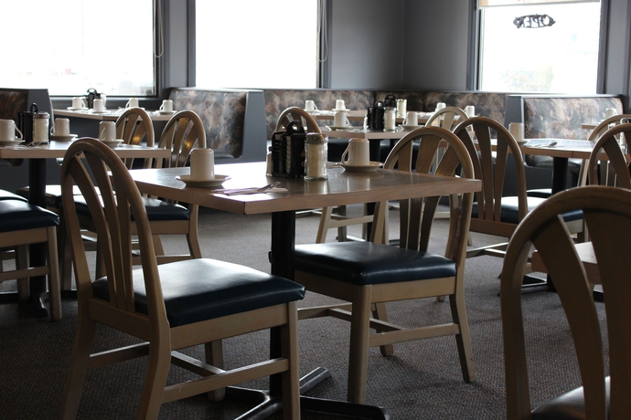 Imagen del bar/restaurante del Hotel Days Inn Lundys Lane. Foto 4