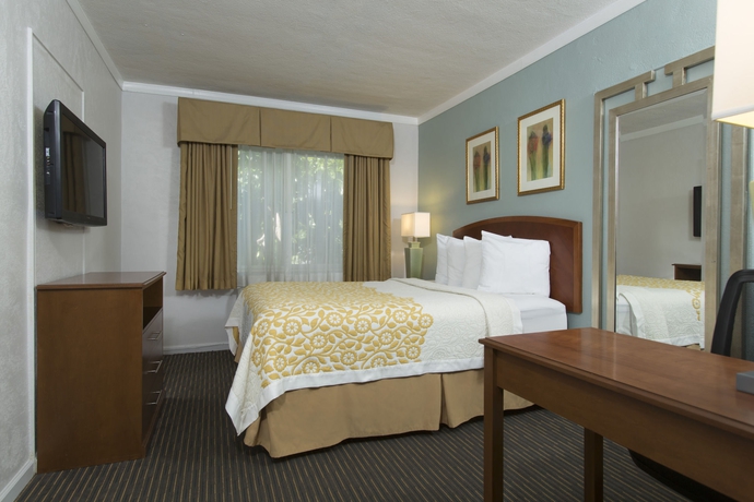 Imagen de la habitación del Hotel Days Inn Miami Airport North. Foto 6