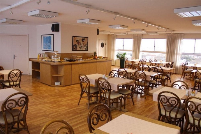 Imagen del bar/restaurante del Hotel Days Inn Montevideo. Foto 4