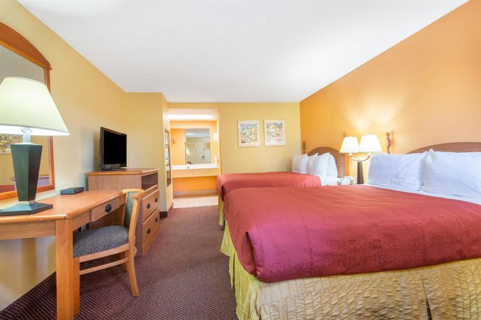 Imagen del bar/restaurante del Hotel Days Inn Opelika. Foto 2