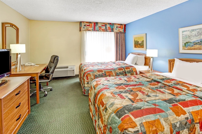 Imagen de la habitación del Hotel Days Inn Raleigh-airport-research Triangle Park. Foto 6