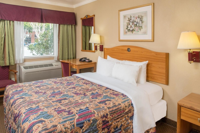 Imagen de la habitación del Hotel Days Inn San Francisco Downtown/Civic Center Area by Wyndham. Foto 2