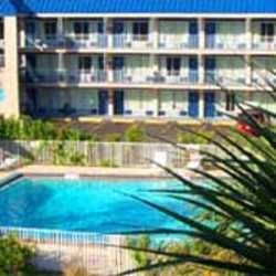 Imagen de la piscina del Hotel Days Inn Tampa North. Foto 7