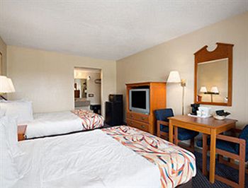 Imagen de la habitación del Hotel Days Inn Tampa North. Foto 4