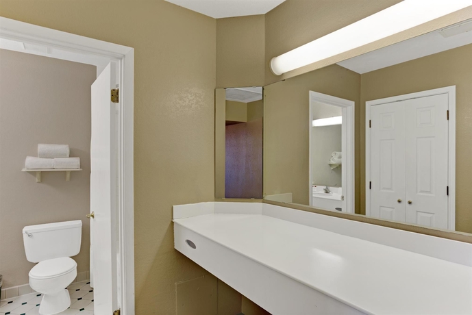 Imagen de la habitación del Hotel Days Inn Tucson City Center. Foto 4