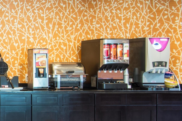 Imagen del bar/restaurante del Hotel Days Inn Woodbury. Foto 3