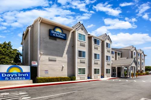 Imagen general del Hotel Days Inn & Suites By Wyndham Antioch. Foto 1