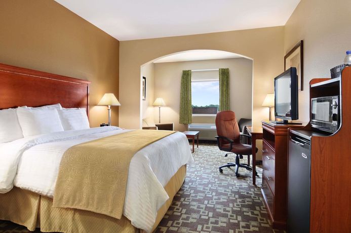 Imagen de la habitación del Hotel Days Inn & Suites By Wyndham Cabot. Foto 4