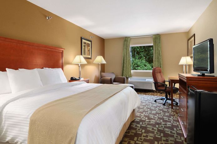 Imagen de la habitación del Hotel Days Inn & Suites By Wyndham Cabot. Foto 6
