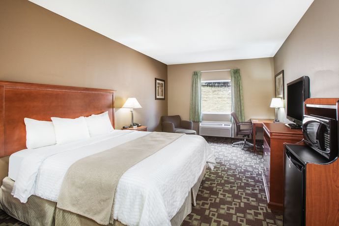 Imagen de la habitación del Hotel Days Inn & Suites By Wyndham Cabot. Foto 13