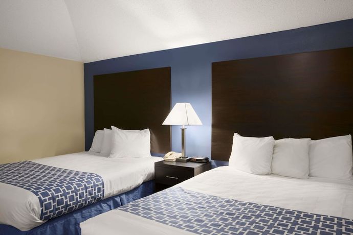 Imagen de la habitación del Hotel Days Inn & Suites By Wyndham Cherry Hill - Philade. Foto 11