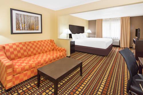 Imagen de la habitación del Hotel Days Inn & Suites By Wyndham Davenport East. Foto 11