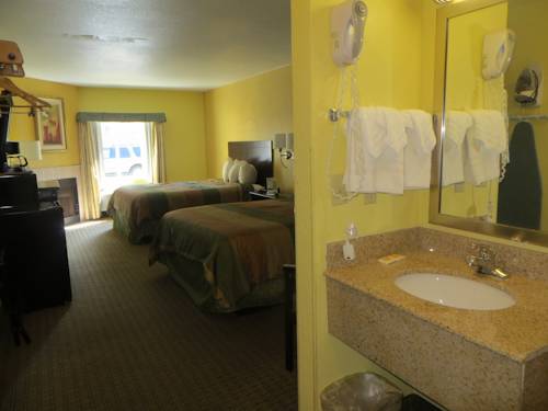 Imagen de la habitación del Hotel Days Inn & Suites By Wyndham Downtown Gatlinburg Parkway. Foto 9