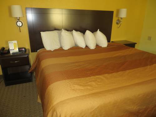 Imagen de la habitación del Hotel Days Inn & Suites By Wyndham Downtown Gatlinburg Parkway. Foto 10