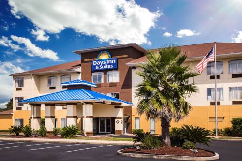 Imagen general del Hotel Days Inn & Suites By Wyndham Foley. Foto 1