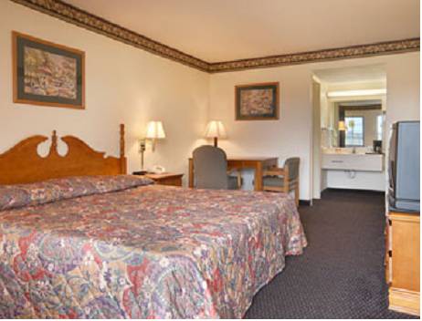 Imagen de la habitación del Hotel Days Inn & Suites By Wyndham Kokomo. Foto 2