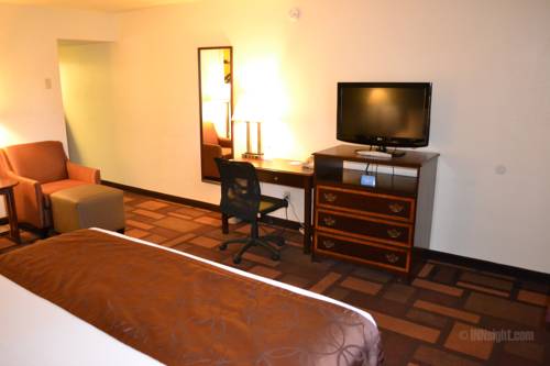 Imagen general del Hotel Days Inn & Suites By Wyndham Lodi. Foto 1