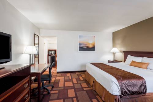 Imagen de la habitación del Hotel Days Inn & Suites By Wyndham Lodi. Foto 13