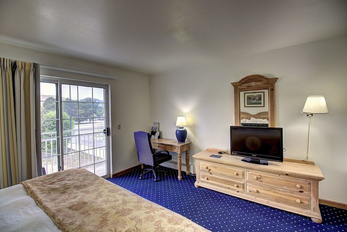 Imagen de la habitación del Hotel Days Inn & Suites By Wyndham Lolo. Foto 6