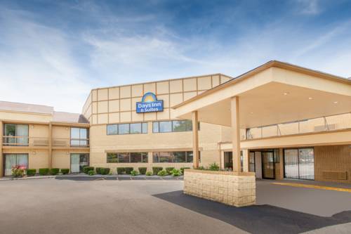 Imagen general del Hotel Days Inn & Suites By Wyndham Madison Heights Mi. Foto 2