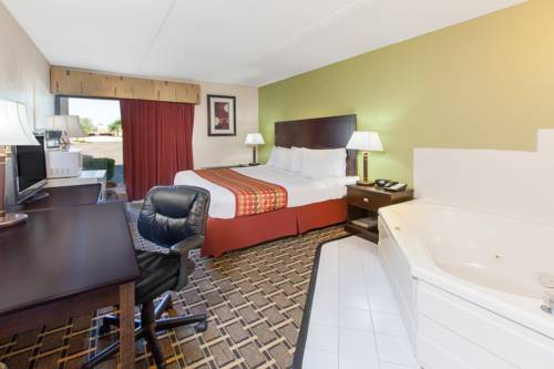 Imagen de la habitación del Hotel Days Inn & Suites By Wyndham Madison Heights Mi. Foto 5