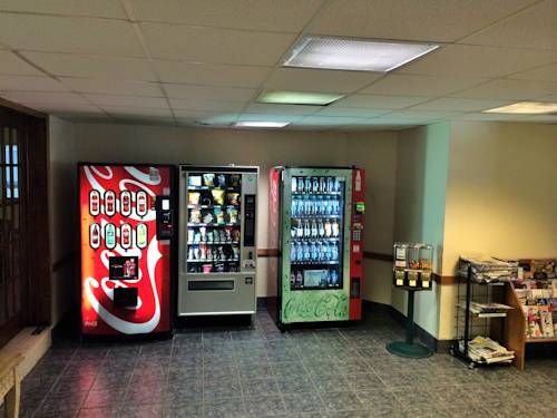 Imagen de la habitación del Hotel Days Inn & Suites By Wyndham Madison Heights Mi. Foto 8