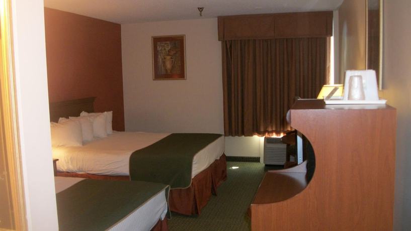 Imagen de la habitación del Hotel Days Inn & Suites By Wyndham Mt Pleasant. Foto 3