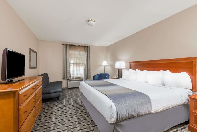 Imagen de la habitación del Hotel Days Inn & Suites By Wyndham Sellersburg. Foto 4