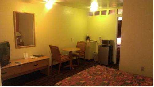 Imagen de la habitación del Hotel Days Inn & Suites By Wyndham Tucson Az. Foto 5