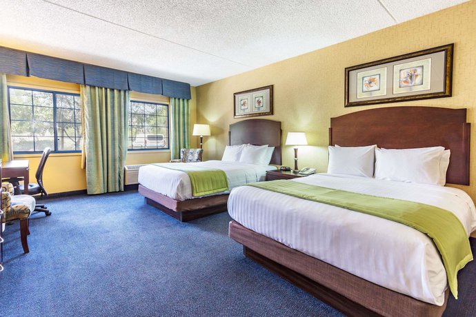 Imagen de la habitación del Hotel Days Inn & Suites by Wyndham Mesa Near Phoenix. Foto 12