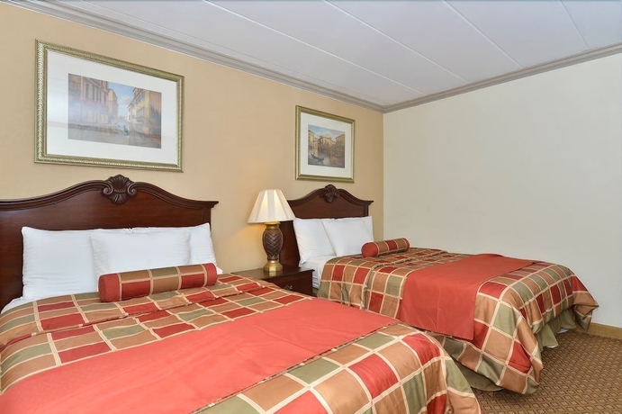 Imagen de la habitación del Hotel Days Inn & Suites by Wyndham Roseville/Detroit Area. Foto 9