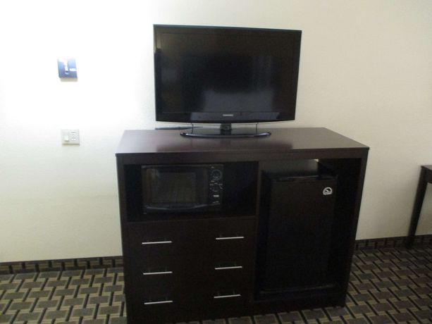 Imagen de la habitación del Hotel Days Inn & Suites by Wyndham Sam Houston Tollway. Foto 3