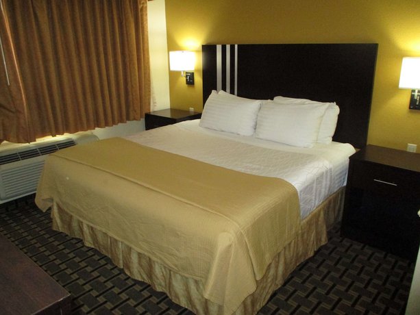 Imagen de la habitación del Hotel Days Inn & Suites by Wyndham Sam Houston Tollway. Foto 4