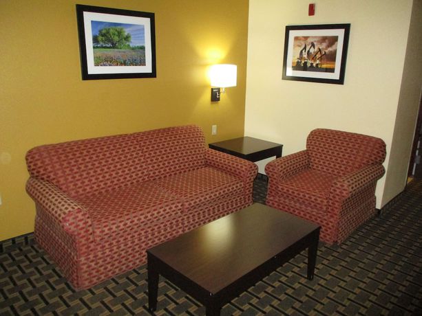 Imagen de la habitación del Hotel Days Inn & Suites by Wyndham Sam Houston Tollway. Foto 5