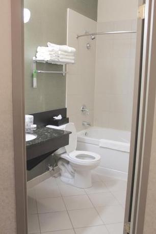 Imagen de la habitación del Hotel Days Inn & Suites by Wyndham Sault Ste. Marie ON. Foto 8