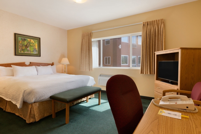 Imagen de la habitación del Hotel Days Inn and Conference Centre By Wyndham Penticton. Foto 3