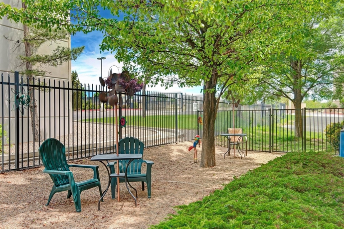 Imagen general del Hotel Days Inn and Suites By Wyndham Airport Albuquerque. Foto 2