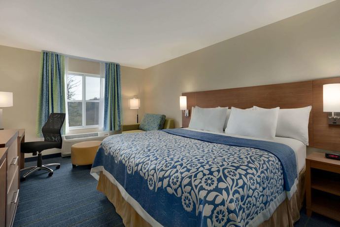 Imagen de la habitación del Hotel Days Inn and Suites By Wyndham Altoona. Foto 8
