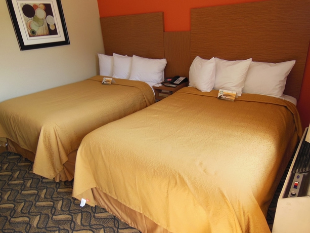 Imagen de la habitación del Hotel Days Inn and Suites By Wyndham Arlington Near Six Flags. Foto 9