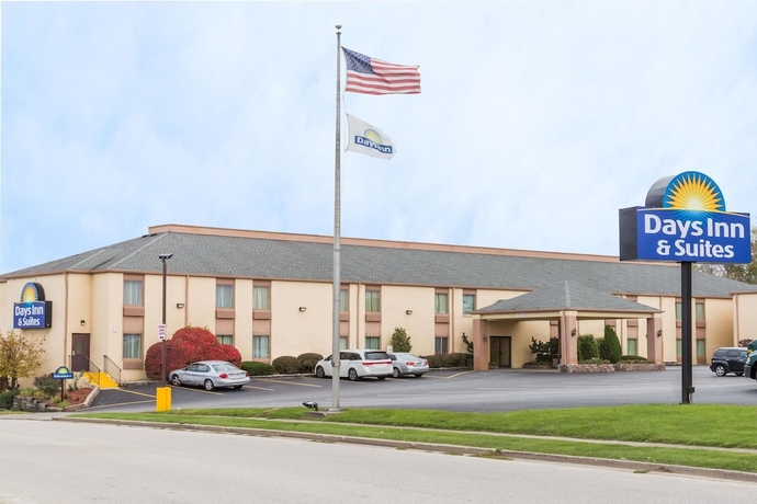 Imagen general del Hotel Days Inn and Suites By Wyndham Bloomington/normal Il. Foto 1