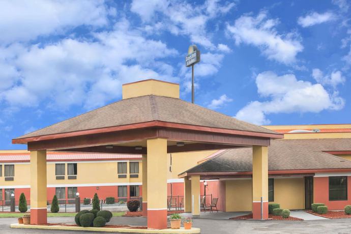 Imagen general del Hotel Days Inn and Suites By Wyndham Casey. Foto 1