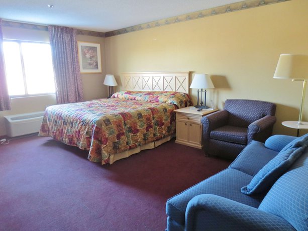 Imagen de la habitación del Hotel Days Inn and Suites By Wyndham Caseyville. Foto 4