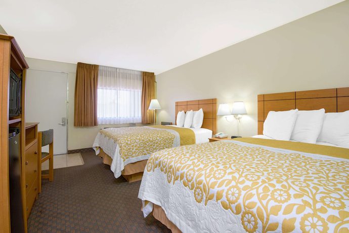 Imagen de la habitación del Hotel Days Inn and Suites By Wyndham Clovis. Foto 11