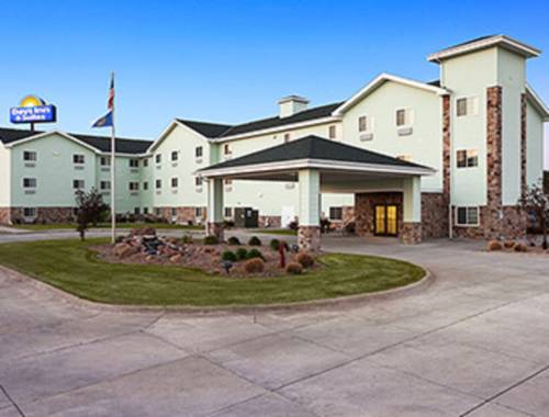 Imagen general del Hotel Days Inn and Suites By Wyndham Columbus Ne. Foto 2