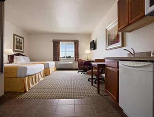 Imagen de la habitación del Hotel Days Inn and Suites By Wyndham Columbus Ne. Foto 8