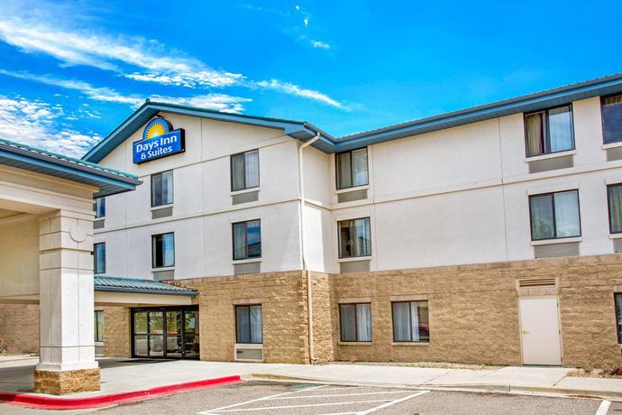 Imagen general del Hotel Days Inn and Suites By Wyndham Denver International Airport. Foto 1