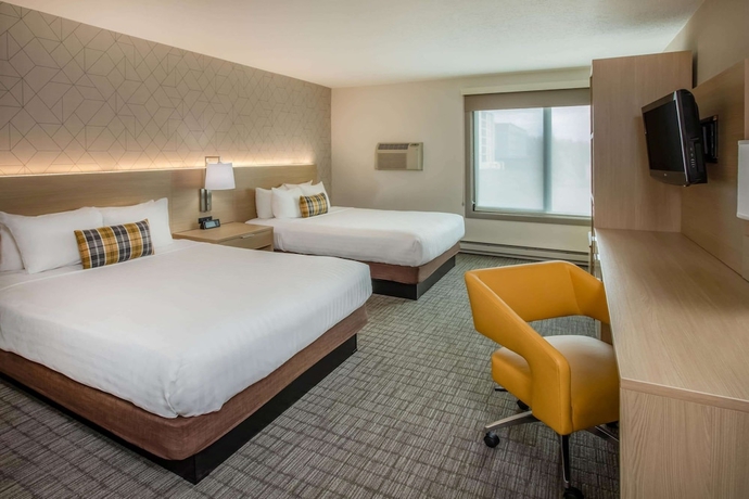 Imagen de la habitación del Hotel Days Inn and Suites By Wyndham Duluth By The Mall. Foto 3