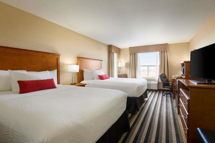 Imagen de la habitación del Hotel Days Inn and Suites By Wyndham Edmonton Airport. Foto 3
