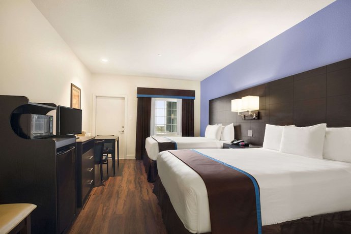 Imagen de la habitación del Hotel Days Inn and Suites By Wyndham Galveston West/seawall. Foto 7
