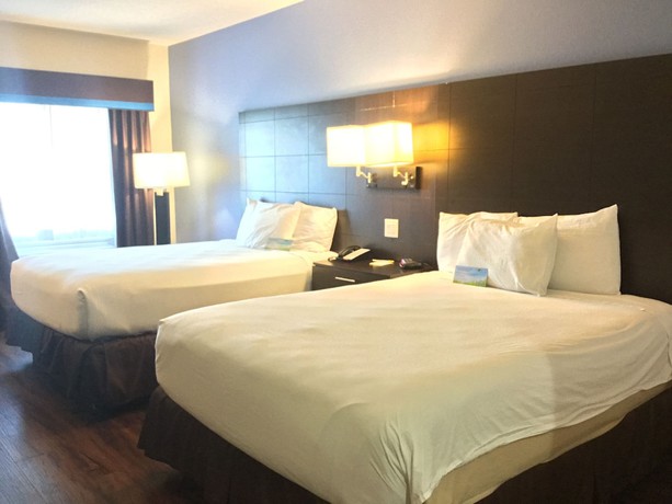 Imagen de la habitación del Hotel Days Inn and Suites By Wyndham Galveston West/seawall. Foto 9